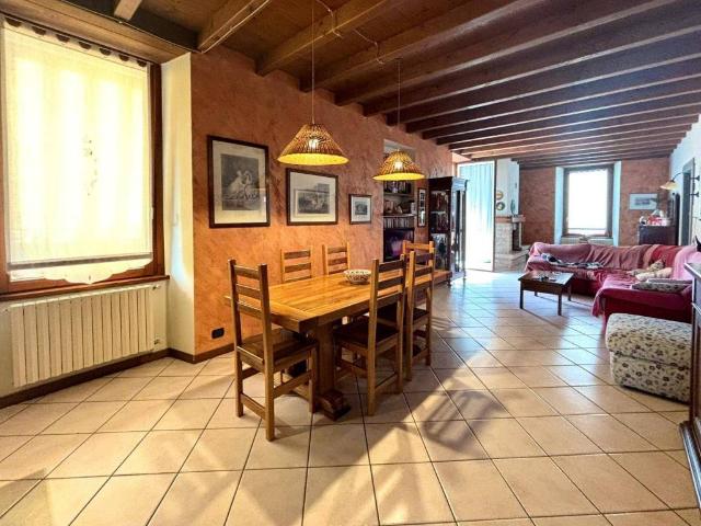 Appartamento in vendita a Rova, Gazzaniga