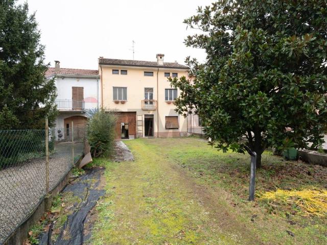 Appartamento in vendita a Gazzuolo, Lombardia