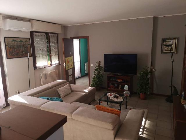 Appartamento in vendita a Gemonio, Varese