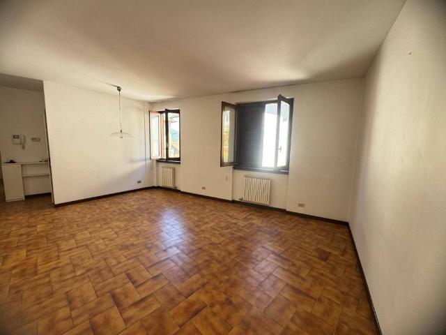 Appartamento in vendita a Gemonio, Varese