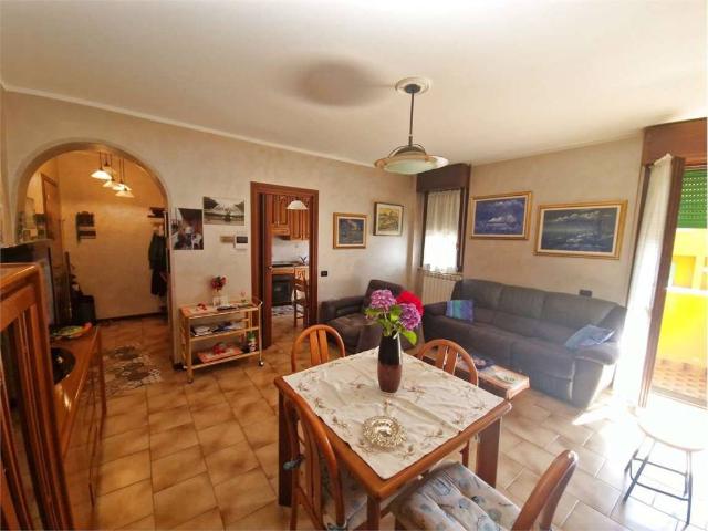 Appartamento in vendita a Gemonio, Varese