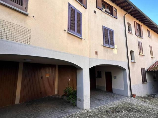 Appartamento in vendita a Comunità Montana Valli del Verbano, Gemonio