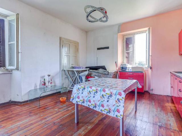 Appartamento in vendita a Gemonio, Varese