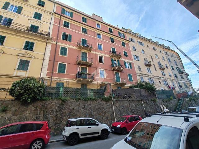 Appartamento in vendita a Centro Ovest, Serra Riccò