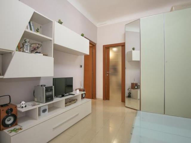 Appartamento in vendita a Centro Est, Serra Riccò