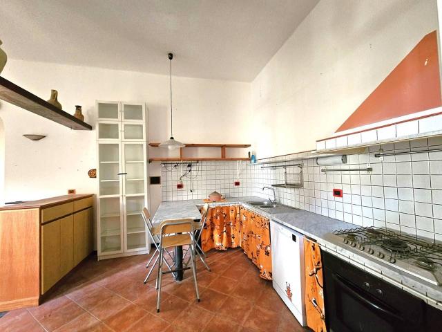 Appartamento in vendita a Centro Ovest, Serra Riccò