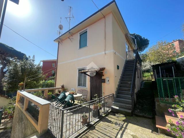 Appartamento in vendita a Media Val Bisagno, Serra Riccò