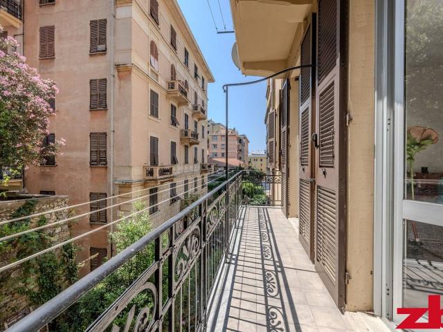 Appartamento in vendita a Centro Est, Serra Riccò