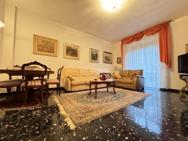 Appartamento in vendita a Centro Ovest, Serra Riccò
