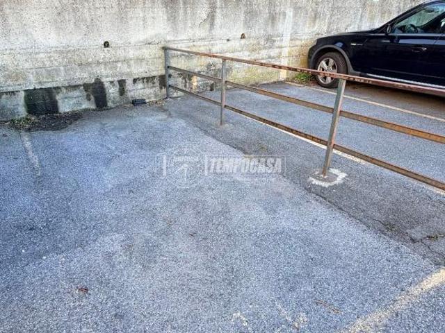 Appartamento in vendita a Centro Ovest, Serra Riccò