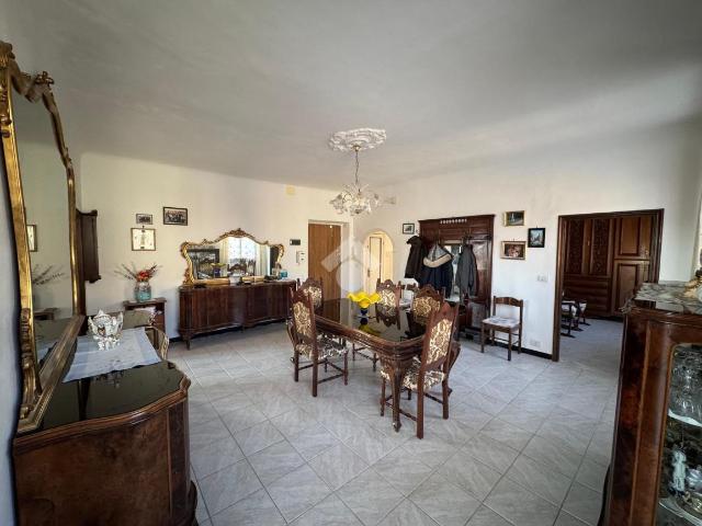 Appartamento in vendita a Val Polcevera, Serra Riccò