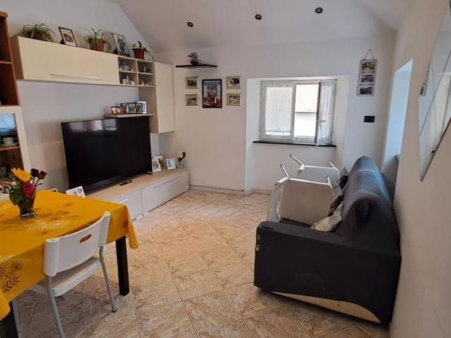 Appartamento in vendita a Val Polcevera, Serra Riccò