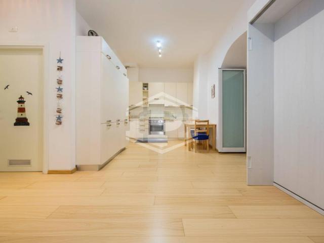 Appartamento in vendita a Centro Est, Serra Riccò