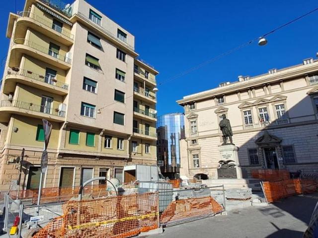 Appartamento in vendita a Centro Ovest, Serra Riccò