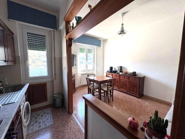 Appartamento in vendita a Val Polcevera, Serra Riccò