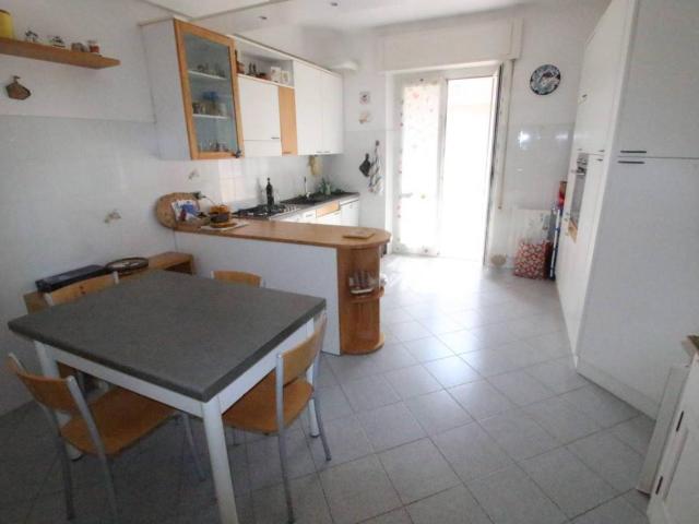 Appartamento in vendita a Ponente, Serra Riccò