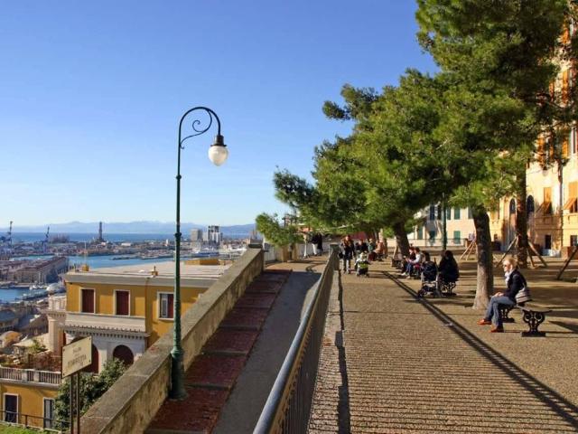 Appartamento in vendita a Centro Est, Serra Riccò