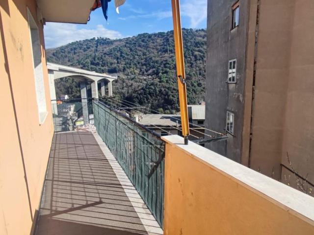 Appartamento in vendita a Media Val Bisagno, Serra Riccò