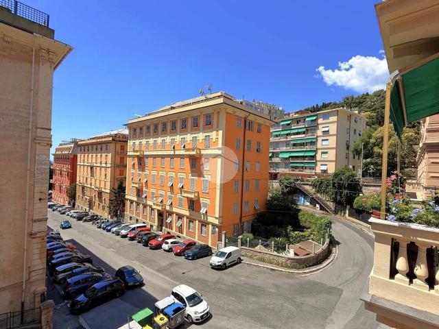 Appartamento in vendita a Centro Est, Serra Riccò