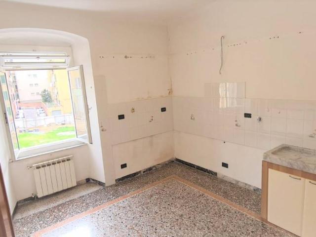 Appartamento in vendita a Centro Ovest, Serra Riccò