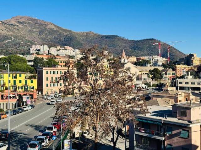 Appartamento in vendita a Centro Est, Serra Riccò
