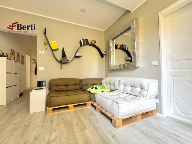 Appartamento in vendita a Centro Est, Serra Riccò