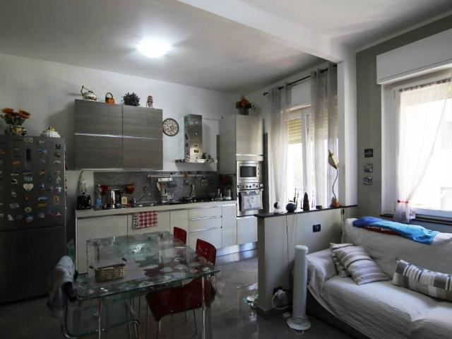 Appartamento in vendita a Centro Est, Serra Riccò