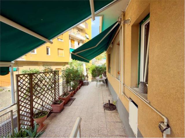 Appartamento in vendita a Pianderlino, Genova