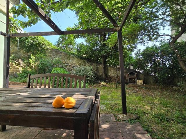 Appartamento in vendita a Bassa Val Bisagno, Serra Riccò