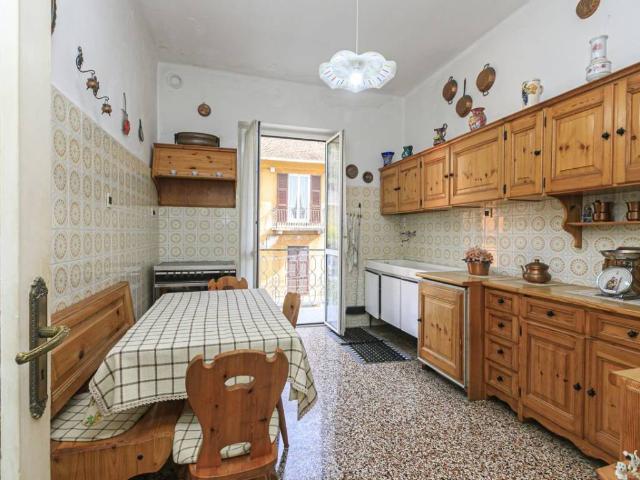 Appartamento in vendita a Val Polcevera, Serra Riccò