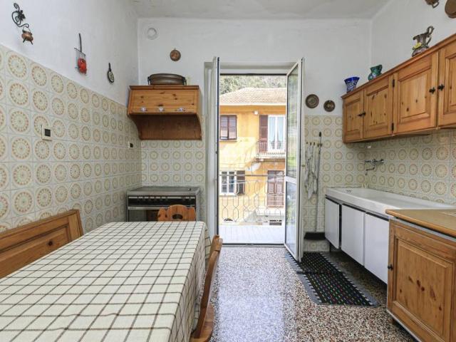 Appartamento in vendita a Val Polcevera, Serra Riccò