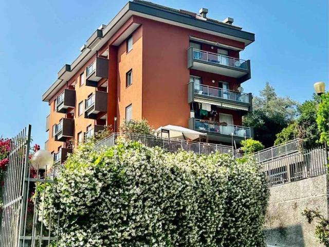 Attico in vendita a Sant'Eusebio, Serra Riccò