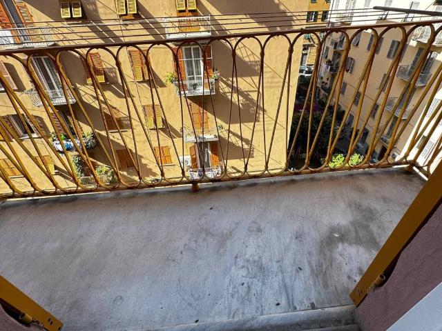 Appartamento in vendita a Foce, Genova