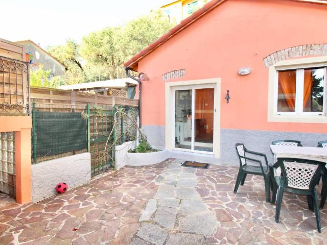 Appartamento in vendita a Levante, Serra Riccò