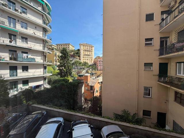 Appartamento in vendita a Centro Est, Serra Riccò