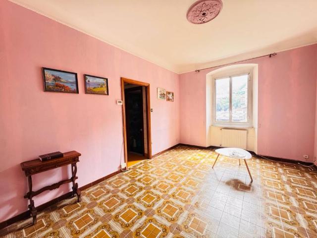 Appartamento in vendita a Val Polcevera, Serra Riccò