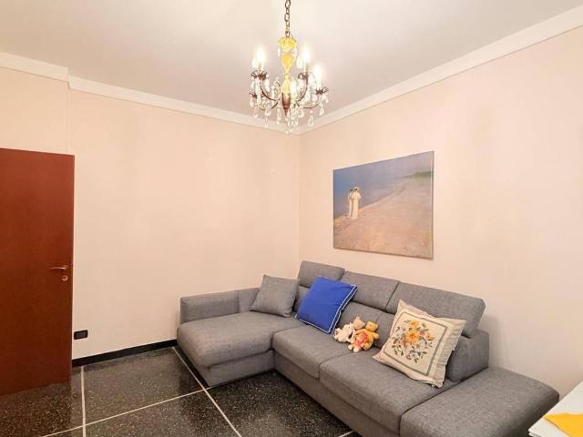 Appartamento in vendita a Quezzi, Genova