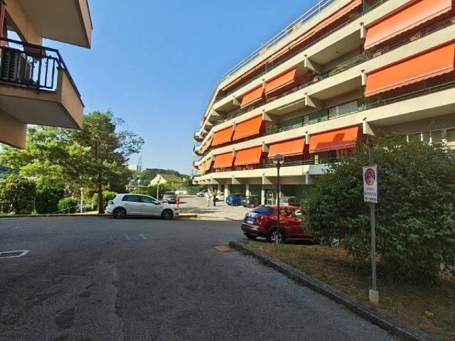 Appartamento in vendita a Medio Ponente, Serra Riccò