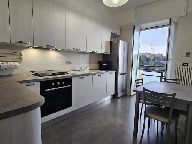 Appartamento in vendita a Centro Ovest, Serra Riccò