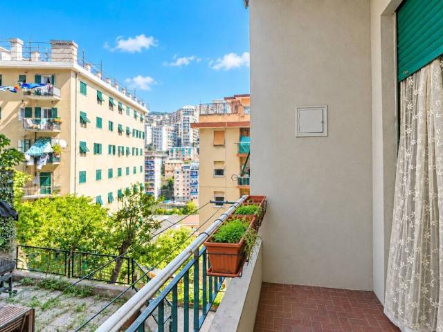 Appartamento in vendita a Centro Est, Serra Riccò