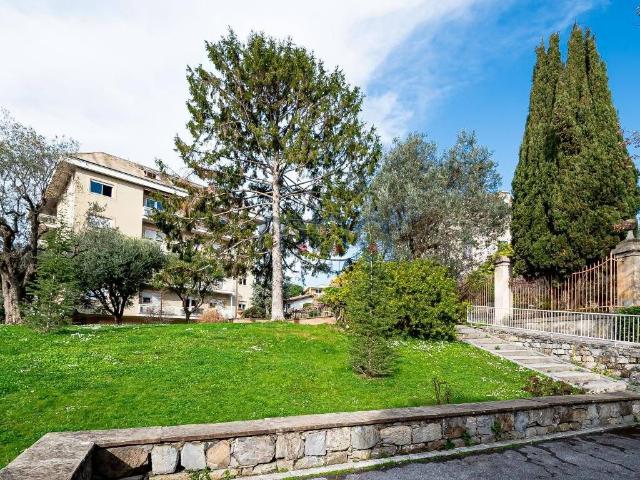 Appartamento in vendita a Medio Levante, Serra Riccò