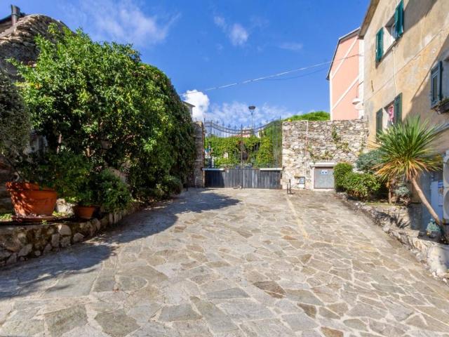 Appartamento in vendita a Quinto al Mare, Genova