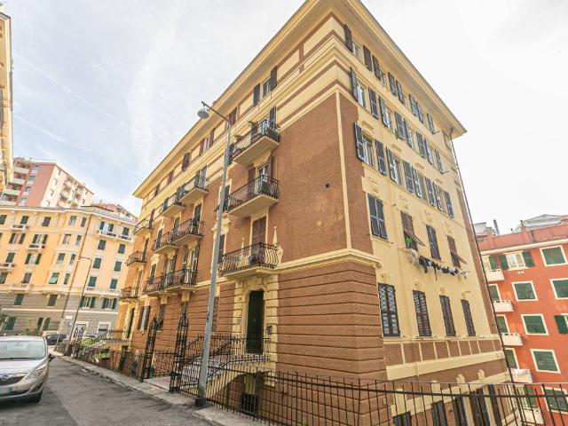 Appartamento in vendita a Centro Ovest, Serra Riccò