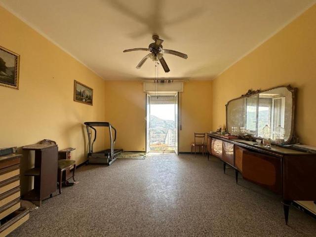 Appartamento in vendita a Medio Ponente, Serra Riccò