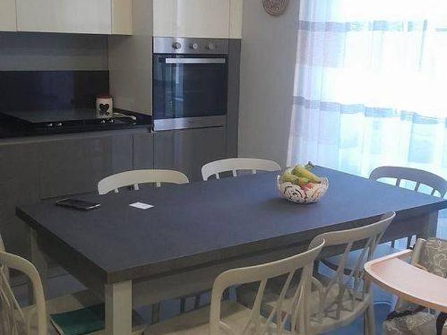 Appartamento in vendita a Centro Ovest, Serra Riccò
