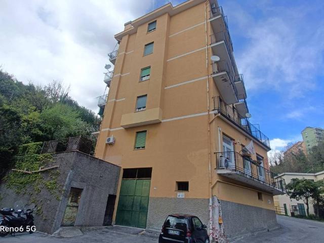 Appartamento in vendita a Cornigliano, Genova