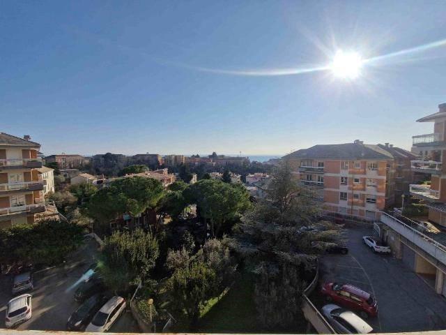 Appartamento in vendita a Medio Levante, Serra Riccò