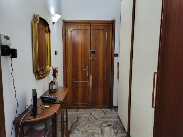 Appartamento in vendita a Cornigliano, Genova