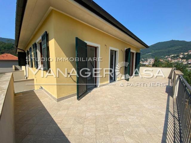 Appartamento in vendita a Media Val Bisagno, Serra Riccò