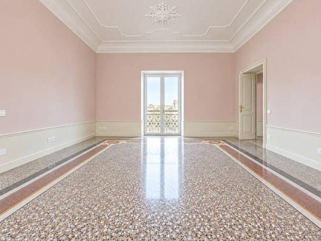 Appartamento in vendita a Carmine, Genova